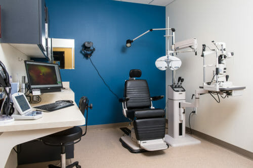 Vista Eye Care utilizes the latest in digital refraction technology.  This image shows one of our state-of-the-art exam rooms.